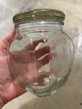 Load image into Gallery viewer, Victorian Apothecary 14 oz jar with lid included (Case of 12)
