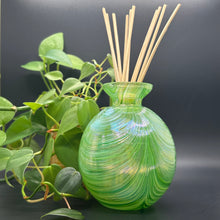 Load image into Gallery viewer, La-Tee-Da Reed Diffuser
