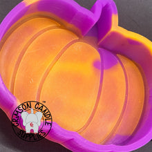 Load image into Gallery viewer, Plain Pumpkin Silicone Mold 4&quot;Wx3.5&quot;Dx1&quot;H
