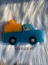 Load image into Gallery viewer, Truck with Pumpkin (side) Silicone Mold 1&quot; deep
