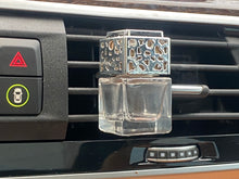 Load image into Gallery viewer, Car fragrance oil diffuser
