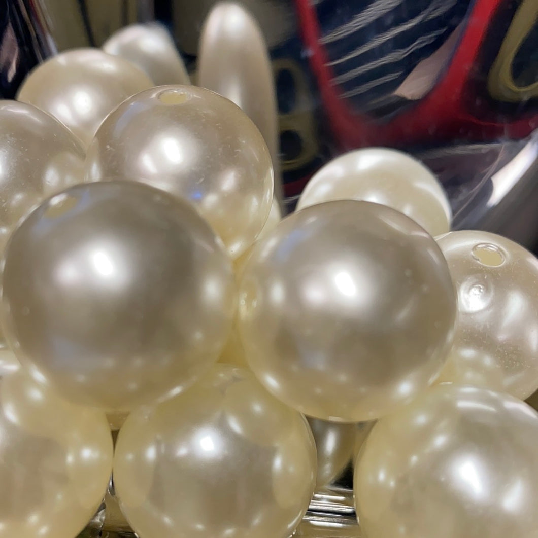 Bubblegum Beads Pearl White Large (2 Ct.)